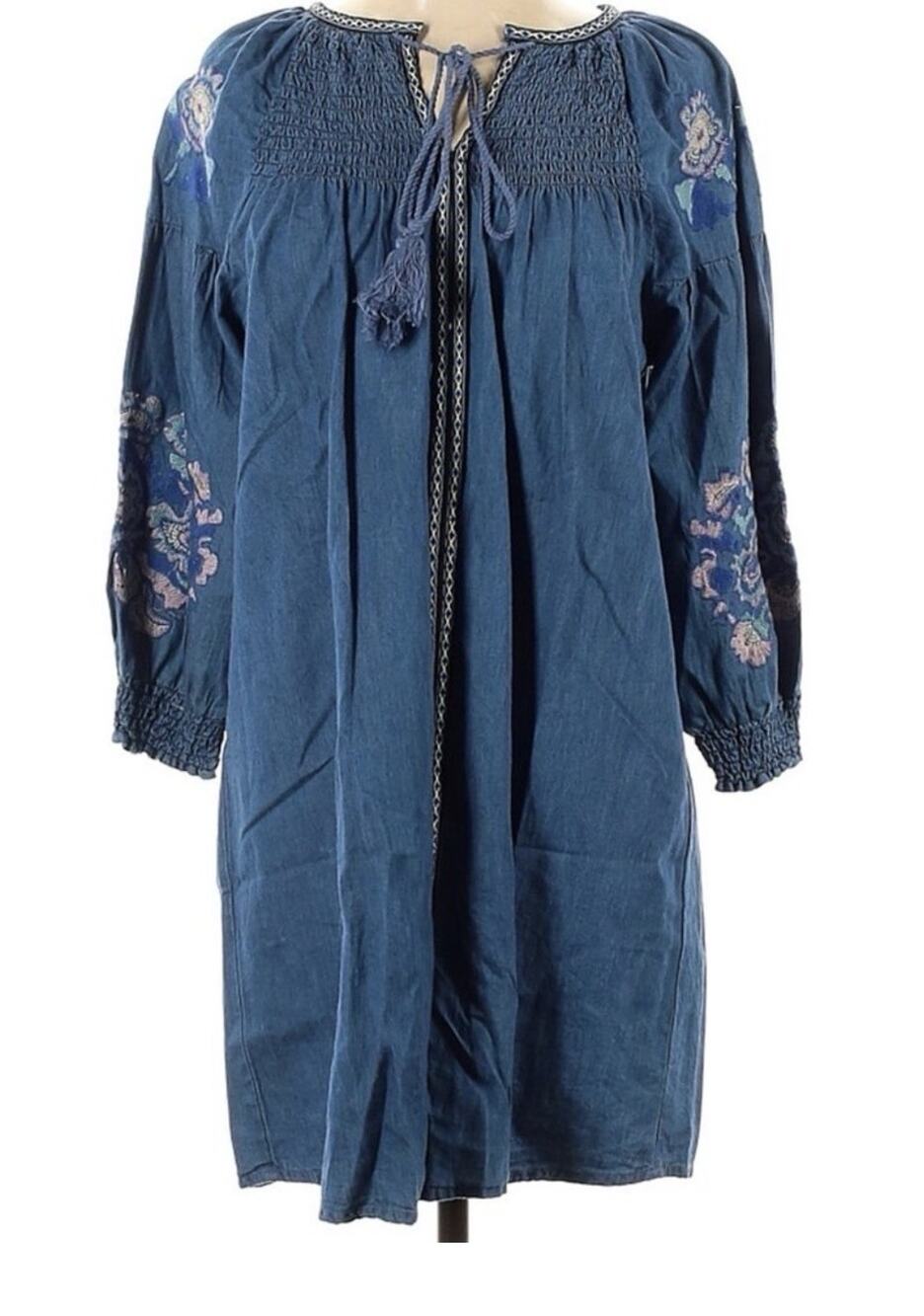 Romeo & Juliet Couture Blue Cotton Denim Floral V-Neck 3/4 Sleeve Dress M